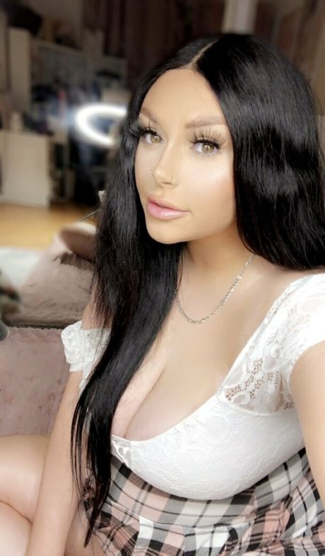Antoniagrahamx