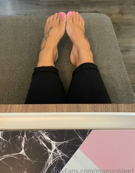 Foto desnuda filtrada de OnlyFans de Mamashlee1