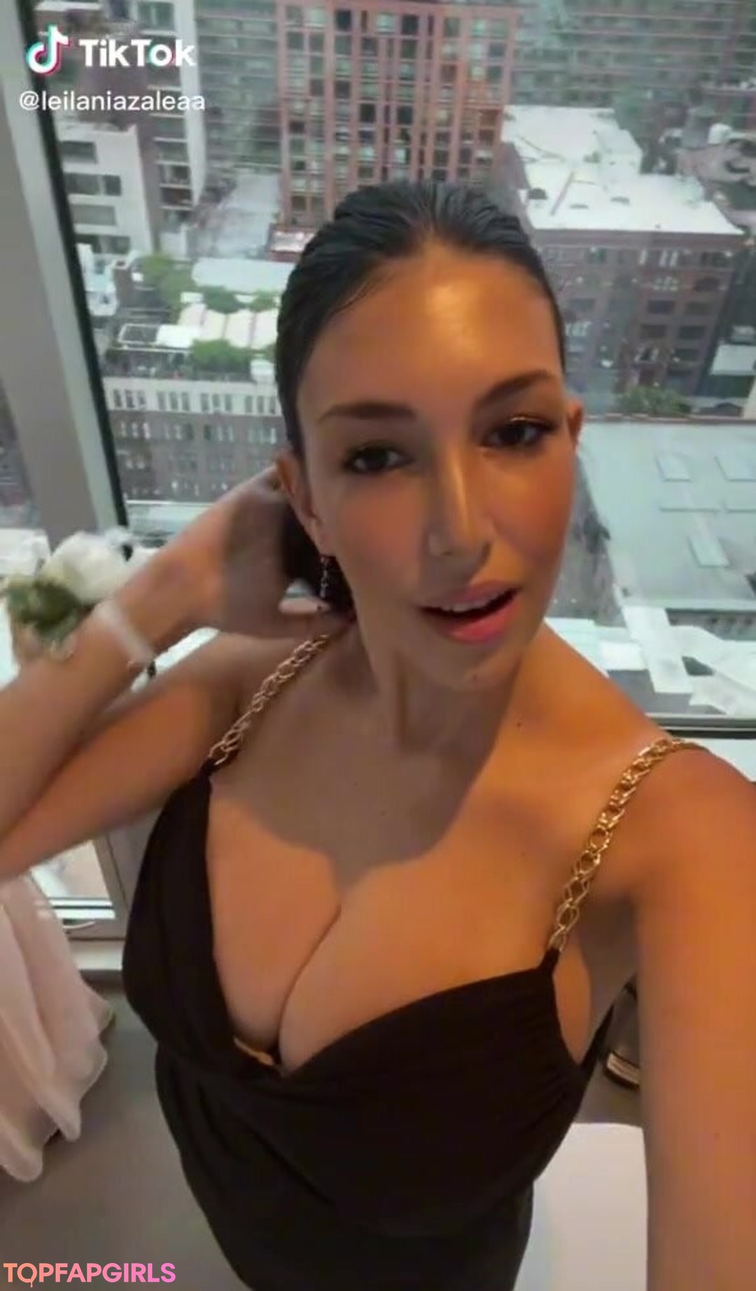 Foto desnuda filtrada de OnlyFans de Leilani Azalea #52 Foto desnuda filtrada de OnlyFans de Leilani Azalea #52