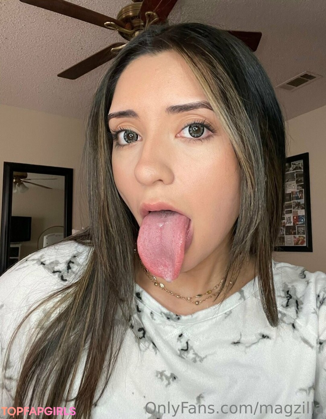Foto desnuda filtrada de OnlyFans de Magzilla Magzillac #12 Foto desnuda filtrada de OnlyFans de Magzilla Magzillac #12