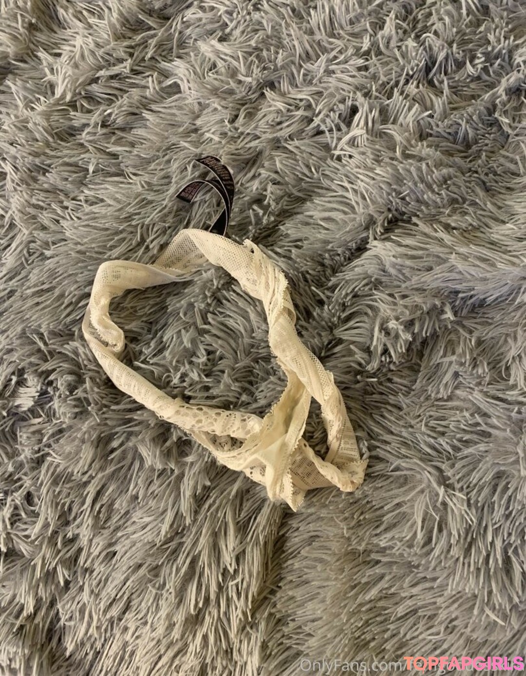 Foto desnuda filtrada de OnlyFans de Goddess Kira #32 Foto desnuda filtrada de OnlyFans de Goddess Kira #32