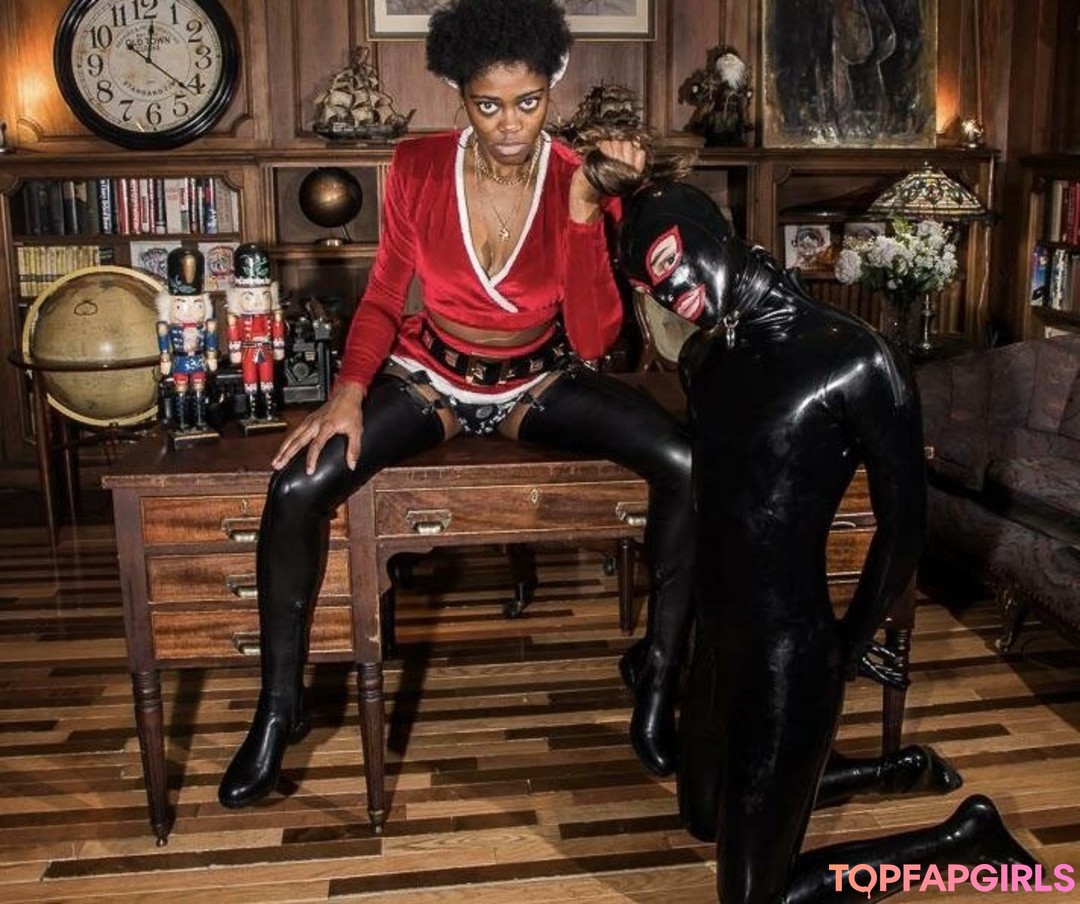 Foto desnuda filtrada de OnlyFans de Janerose666 #94 Foto desnuda filtrada de OnlyFans de Janerose666 #94