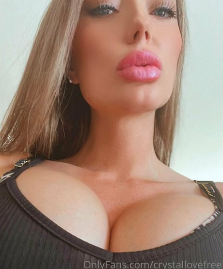Foto desnuda filtrada de OnlyFans de Crystallovefree