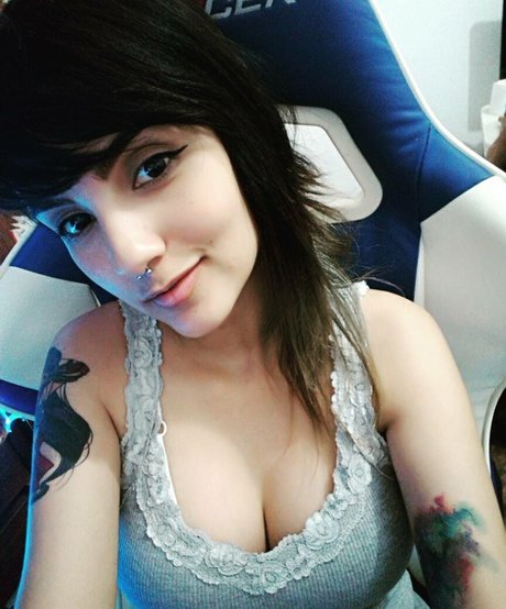 Foto desnuda filtrada de OnlyFans de Riyuuka