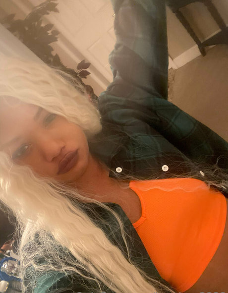 Foto desnuda filtrada de OnlyFans de Junebug3333