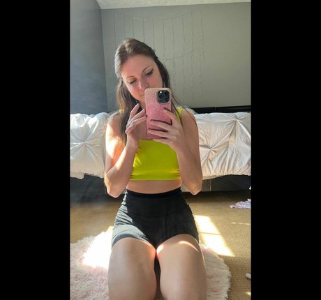 Foto desnuda filtrada de OnlyFans de Mudslingintrainwreckvip