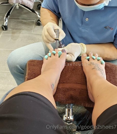 Foto desnuda filtrada de OnlyFans de Goodie2shoes7