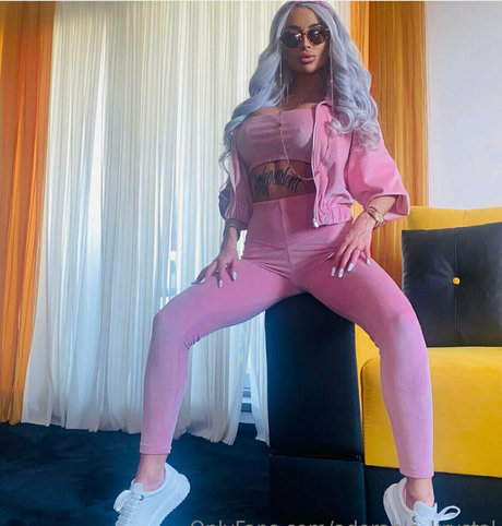 Foto desnuda filtrada de OnlyFans de Adorablekrystal