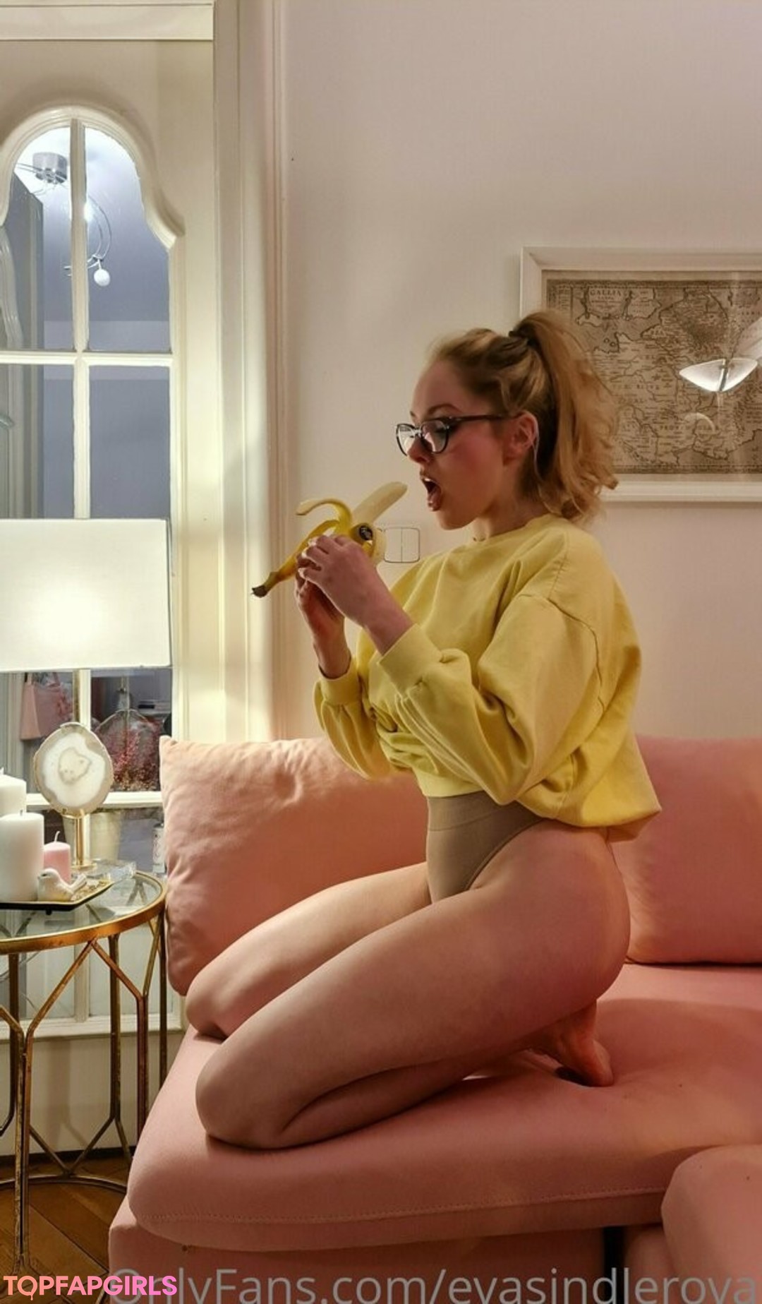 Foto desnuda filtrada de OnlyFans de Evasindlerova #185 Foto desnuda filtrada de OnlyFans de Evasindlerova #185