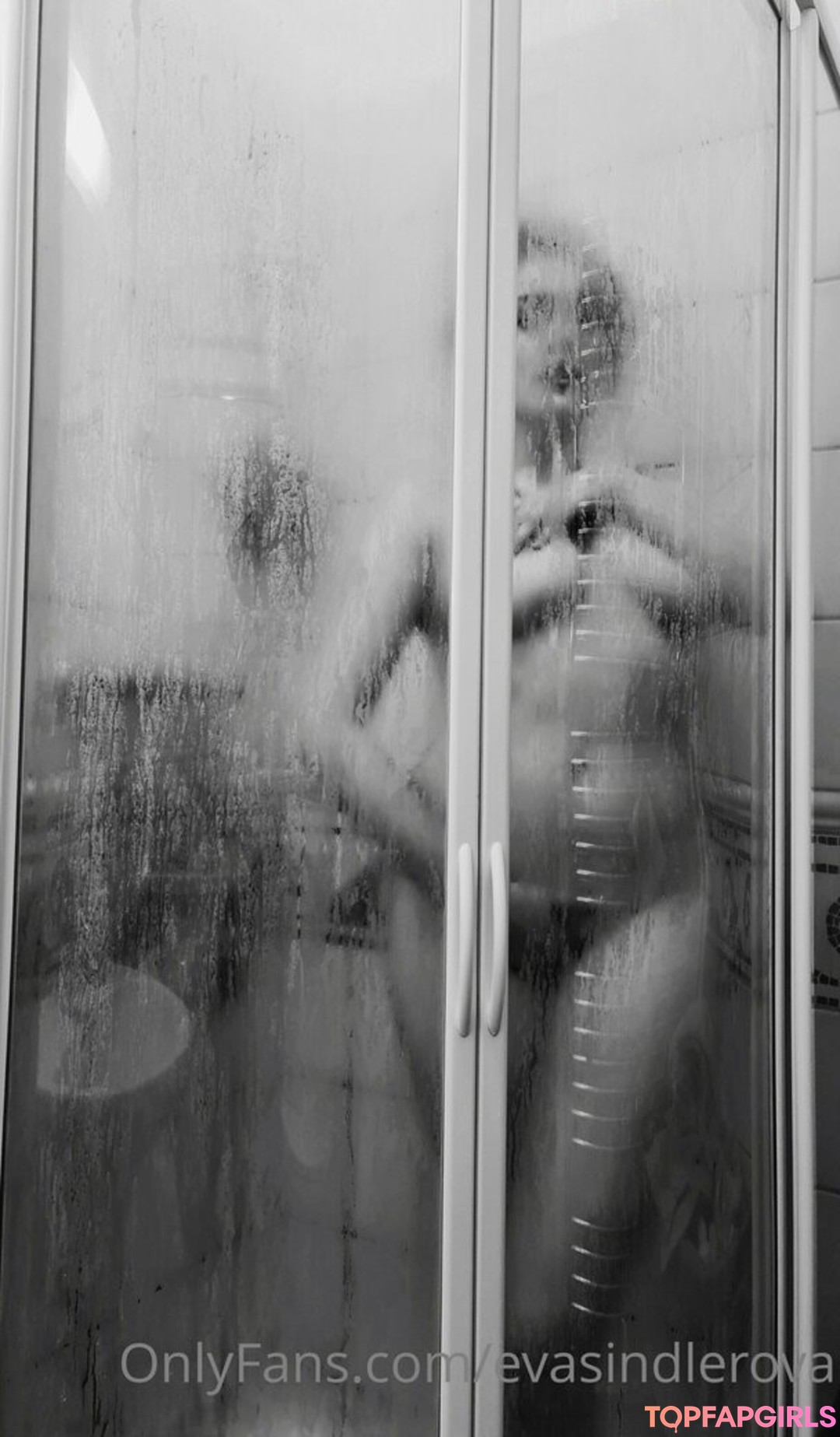 Foto desnuda filtrada de OnlyFans de Evasindlerova #217 Foto desnuda filtrada de OnlyFans de Evasindlerova #217