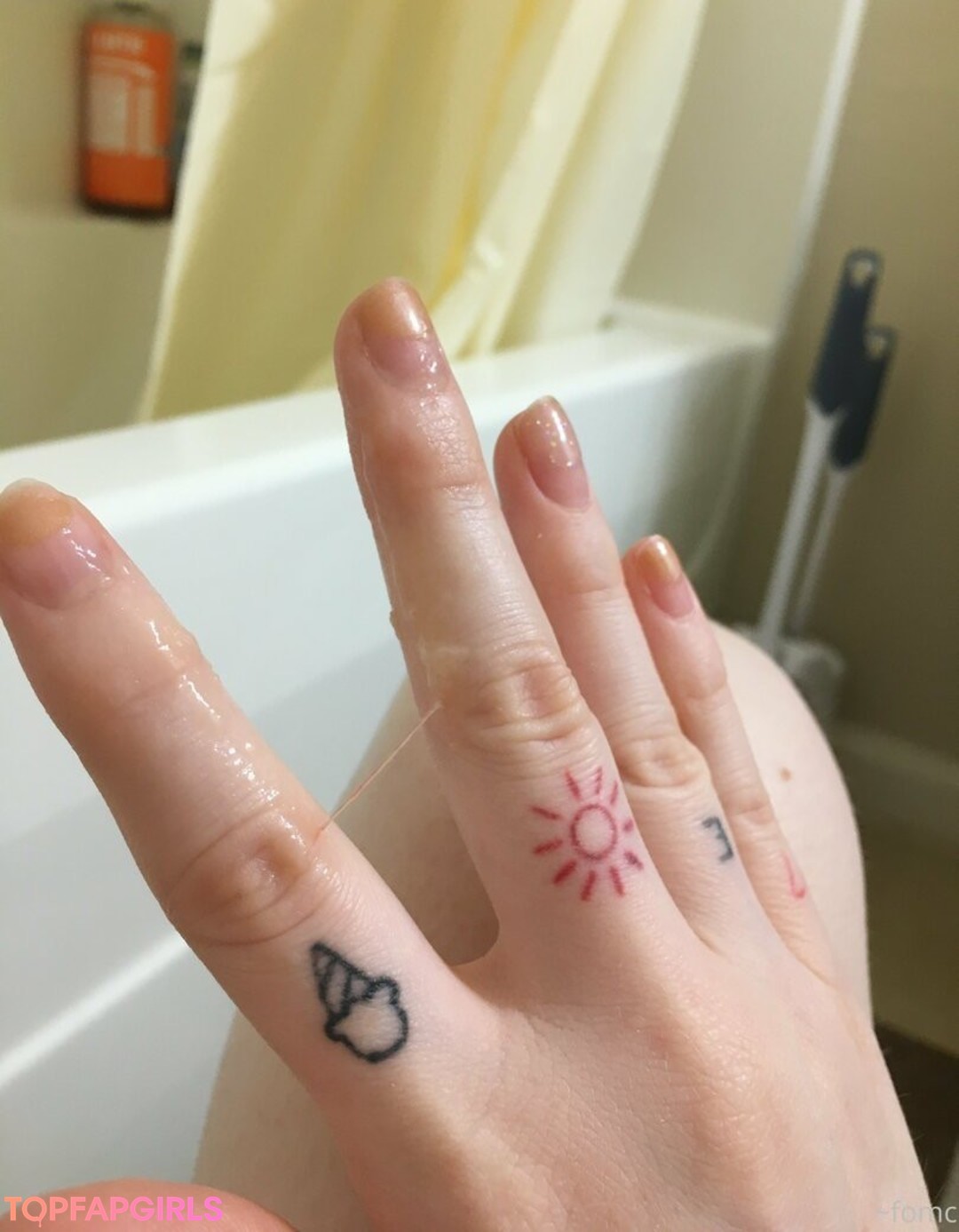 Foto desnuda filtrada de OnlyFans de Pawgblogbaby #8 Foto desnuda filtrada de OnlyFans de Pawgblogbaby #8