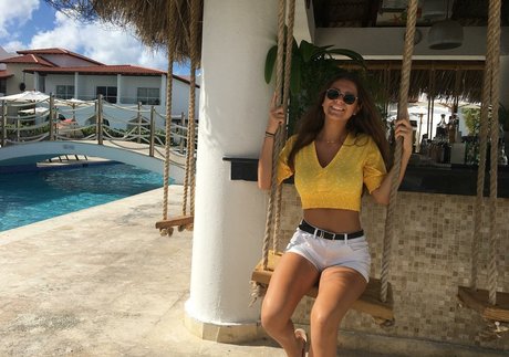 Nina Joy