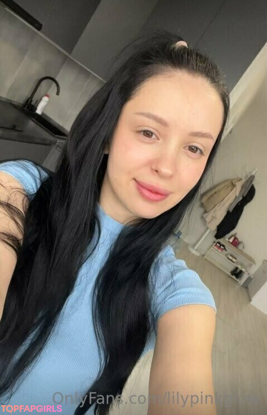 Foto desnuda filtrada de OnlyFans de Lilypinkglow #47 Foto desnuda filtrada de OnlyFans de Lilypinkglow #47