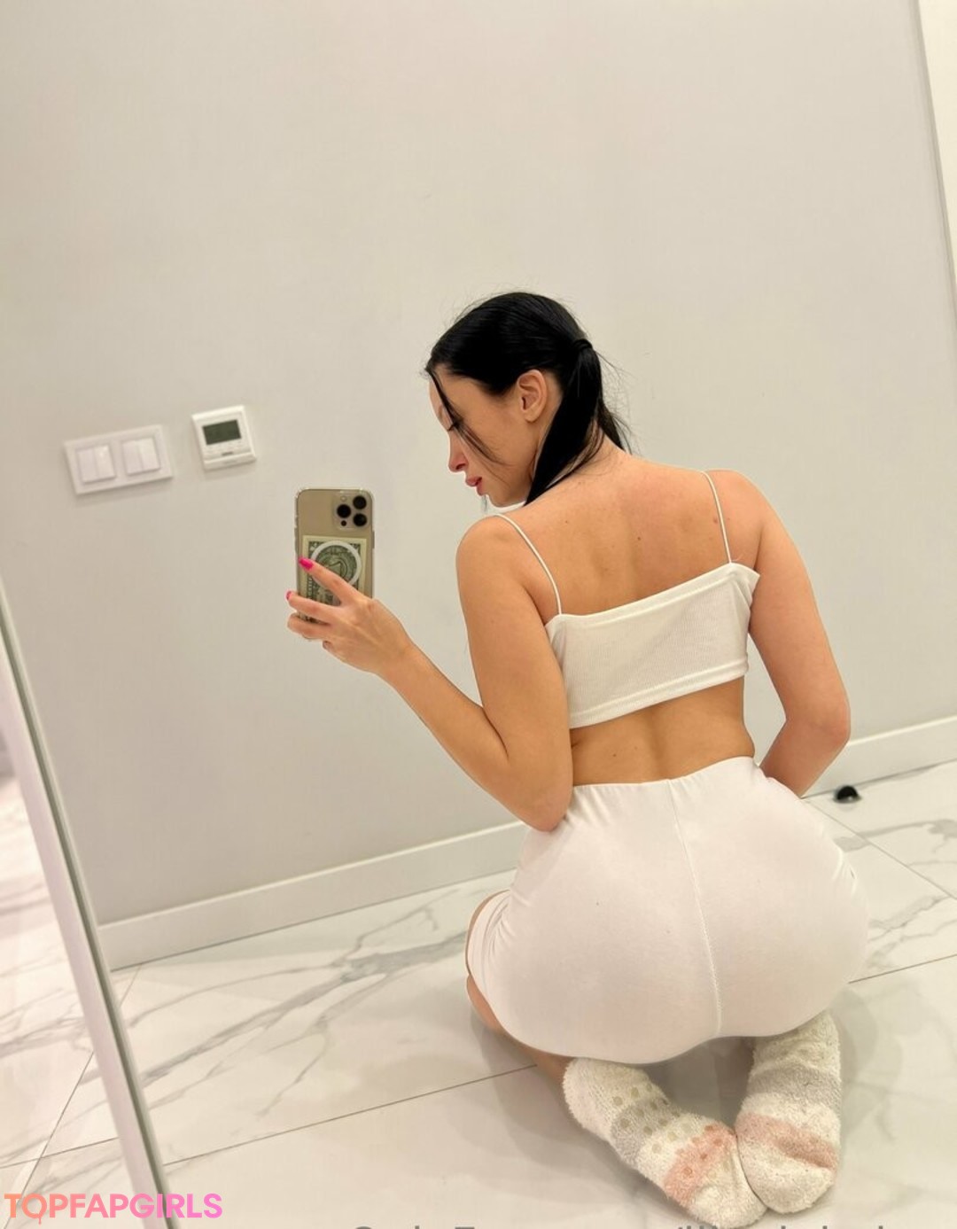 Foto desnuda filtrada de OnlyFans de Lilypinkglow #58 Foto desnuda filtrada de OnlyFans de Lilypinkglow #58