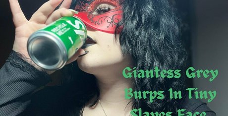 Foto desnuda filtrada de OnlyFans de Gothgiantess
