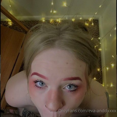 Foto desnuda filtrada de OnlyFans de Evaevergreene