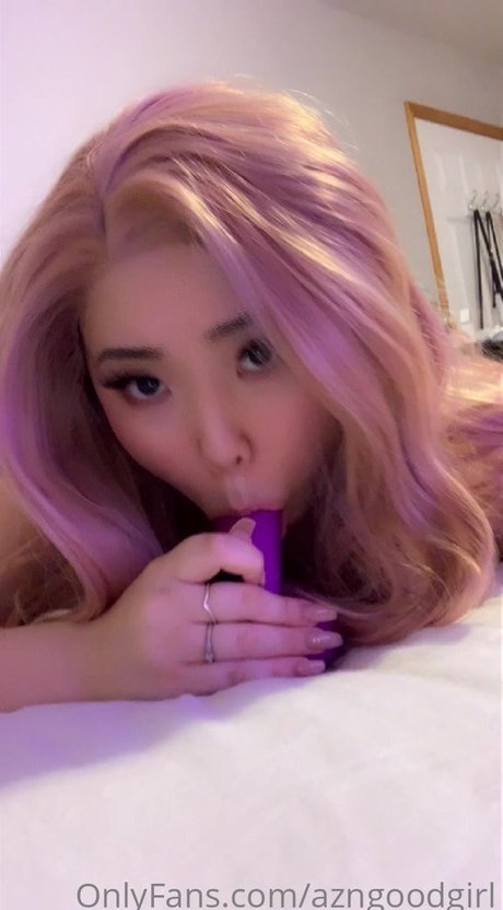 Foto desnuda filtrada de OnlyFans de Azngoodgirl