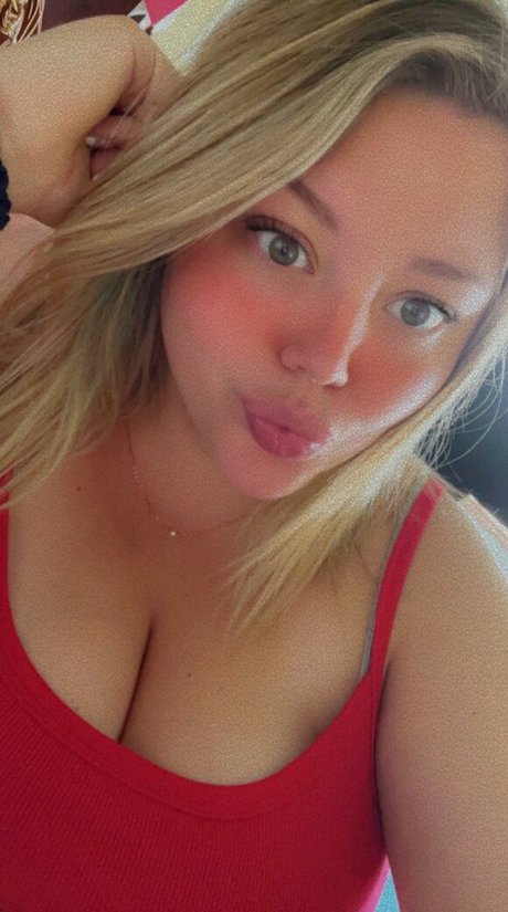 Foto desnuda filtrada de OnlyFans de Fefecoco