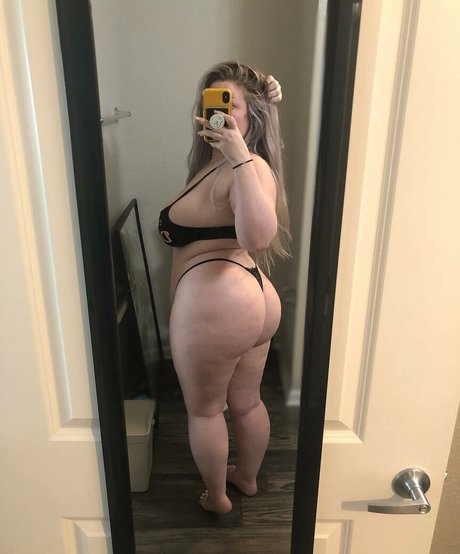 Foto desnuda filtrada de OnlyFans de Bailey Bee