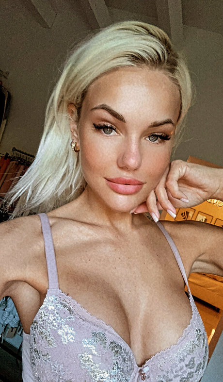 Foto desnuda filtrada de OnlyFans de Sofya Zhuk