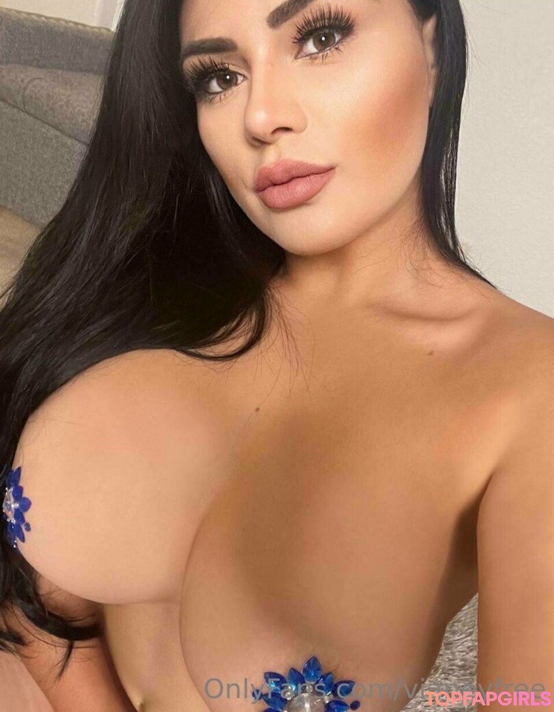 Foto desnuda filtrada de OnlyFans de Vianeyfree #278 Foto desnuda filtrada de OnlyFans de Vianeyfree #278