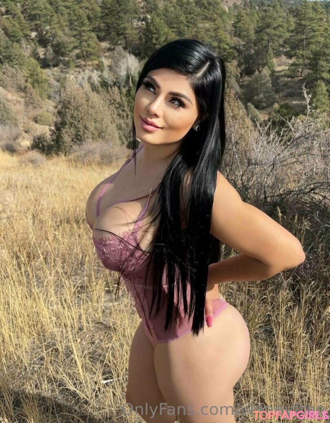 Foto desnuda filtrada de OnlyFans de Vianeyfree #431 Foto desnuda filtrada de OnlyFans de Vianeyfree #431