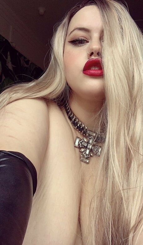 Foto desnuda filtrada de OnlyFans de Badbabyprincessx