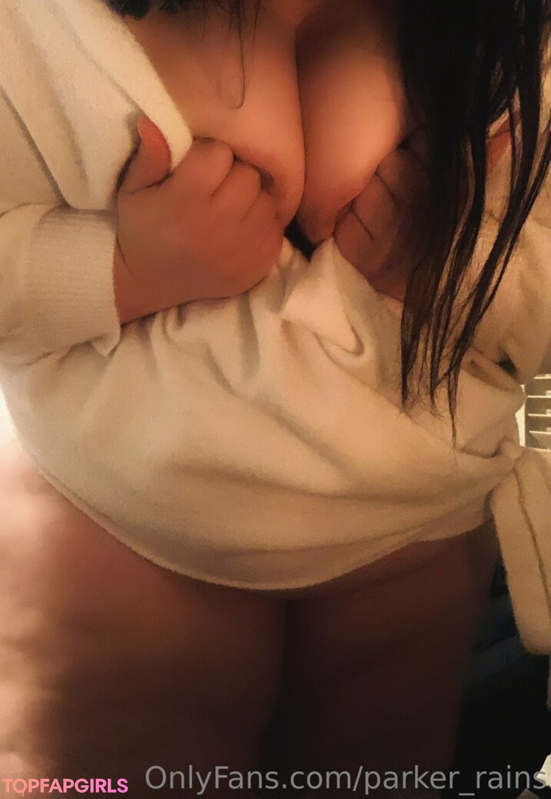 Foto desnuda filtrada de OnlyFans de Parkerrains #23 Foto desnuda filtrada de OnlyFans de Parkerrains #23