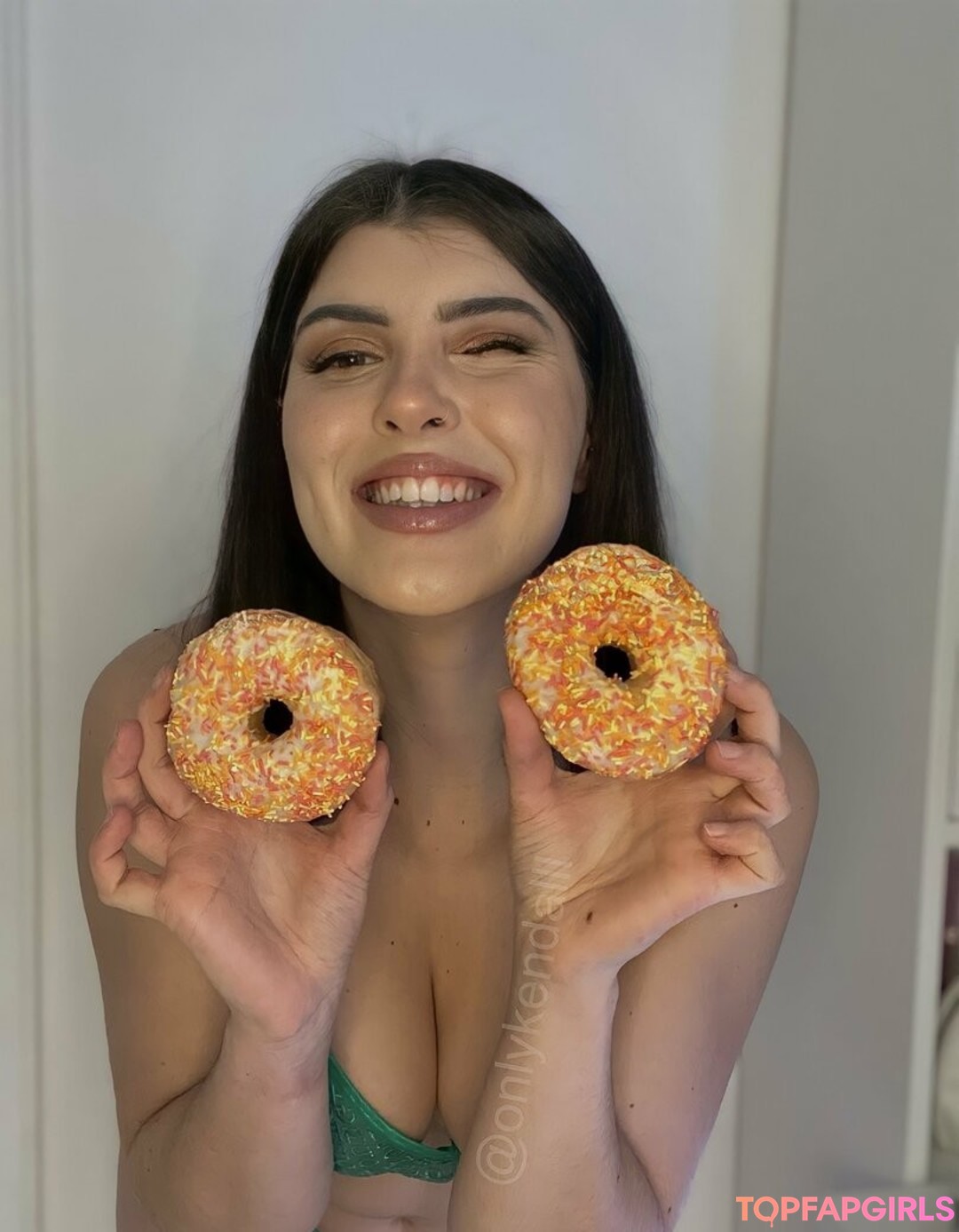 Foto desnuda filtrada de OnlyFans de Averywestvip #23 Foto desnuda filtrada de OnlyFans de Averywestvip #23