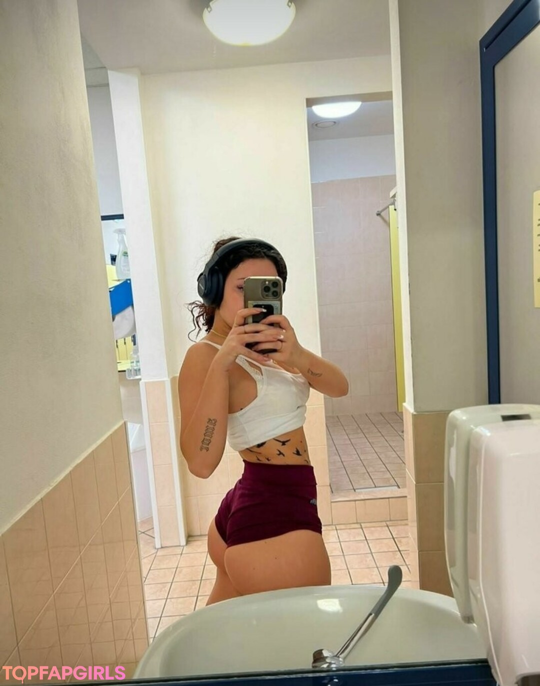 Foto desnuda filtrada de OnlyFans de Laura Corti #85 Foto desnuda filtrada de OnlyFans de Laura Corti #85