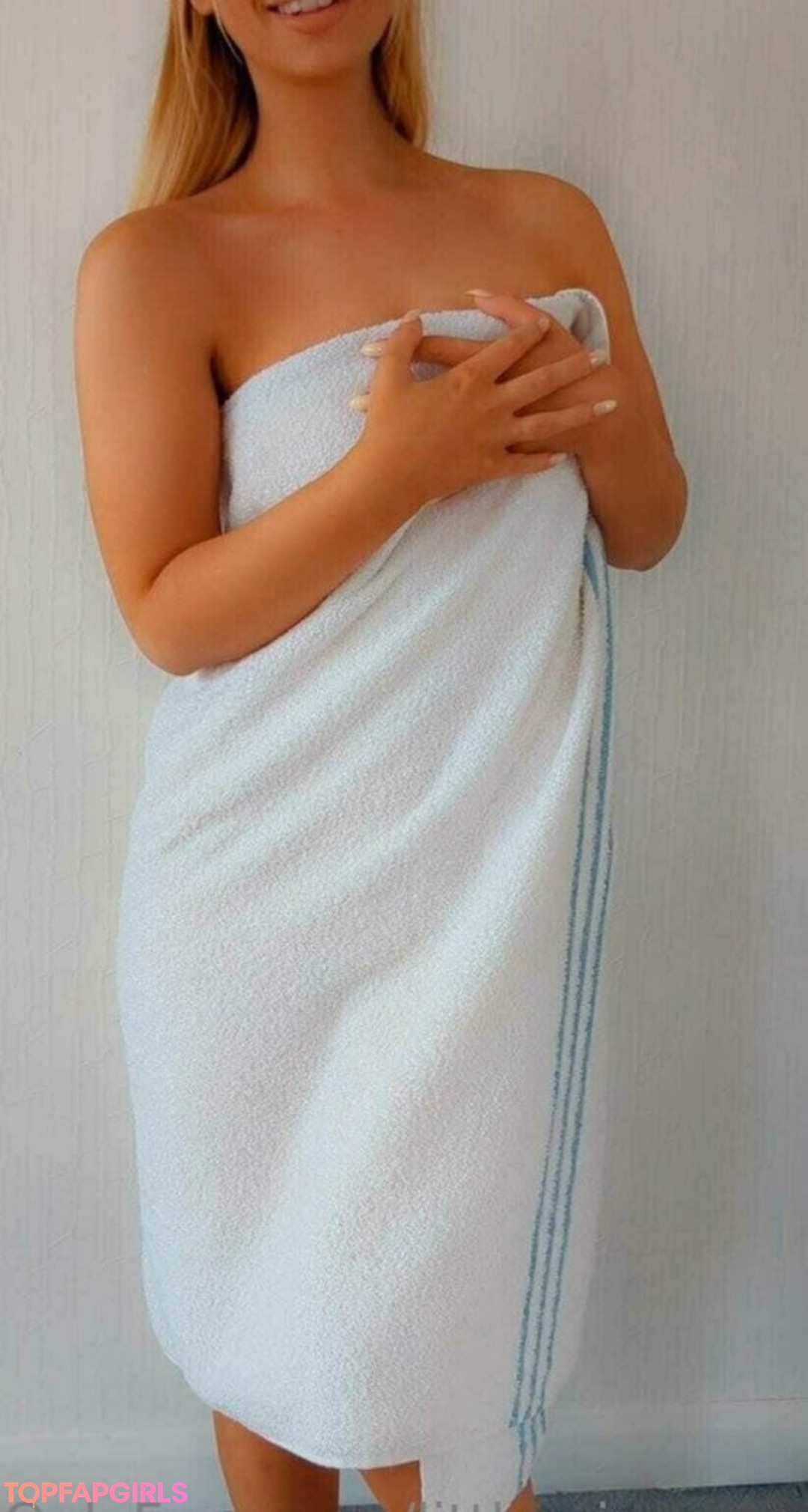 Foto desnuda filtrada de OnlyFans de Littlemissconnie #57 Foto desnuda filtrada de OnlyFans de Littlemissconnie #57