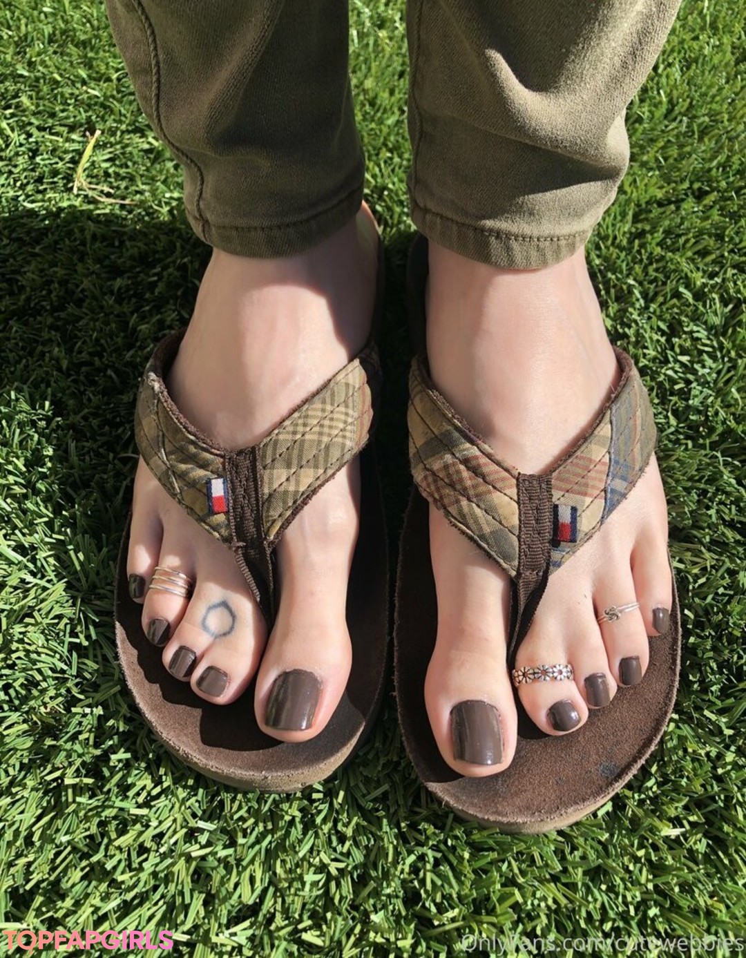 Foto desnuda filtrada de OnlyFans de Cutewebbies #72 Foto desnuda filtrada de OnlyFans de Cutewebbies #72