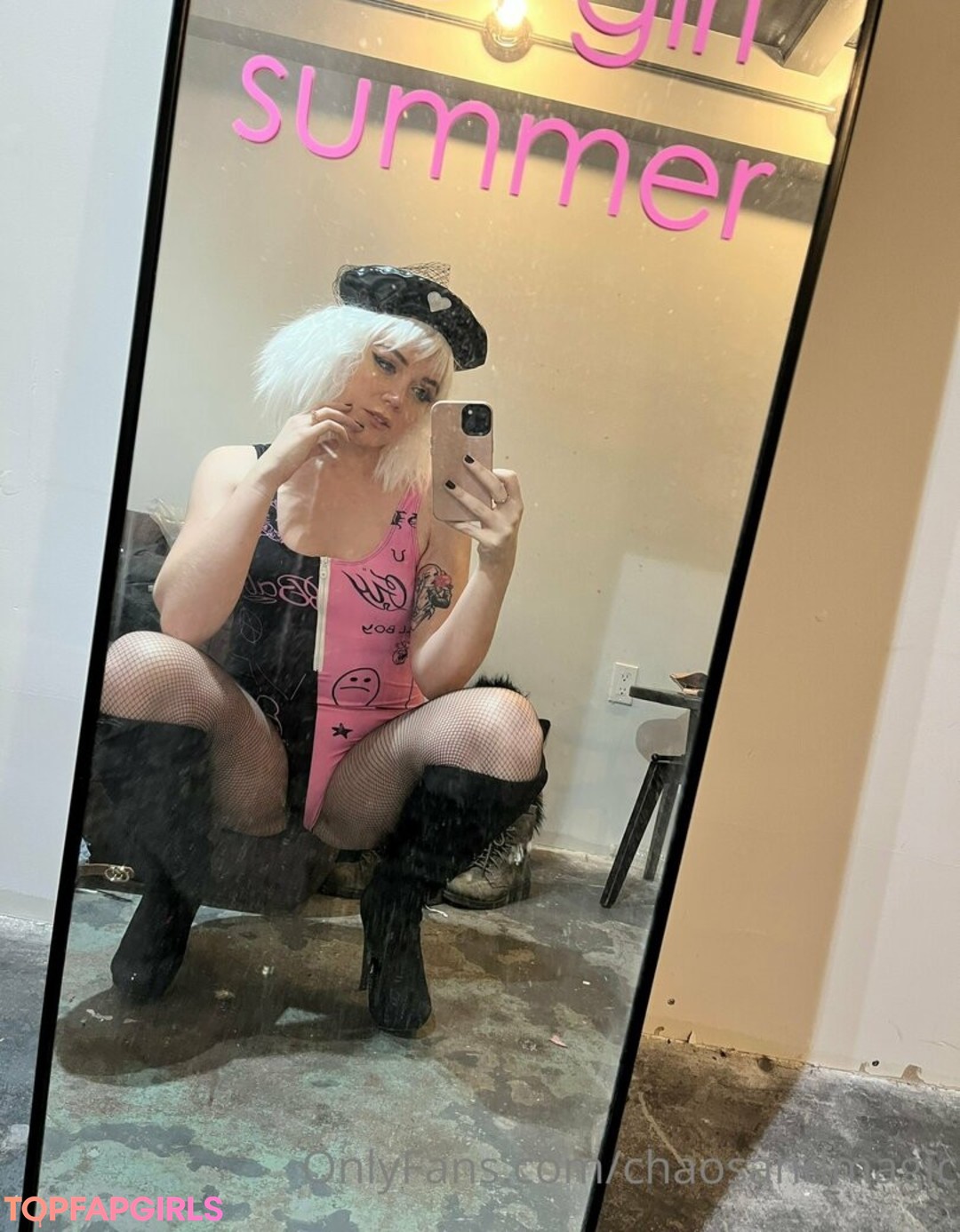 Foto desnuda filtrada de OnlyFans de Chaosandmagic #122 Foto desnuda filtrada de OnlyFans de Chaosandmagic #122