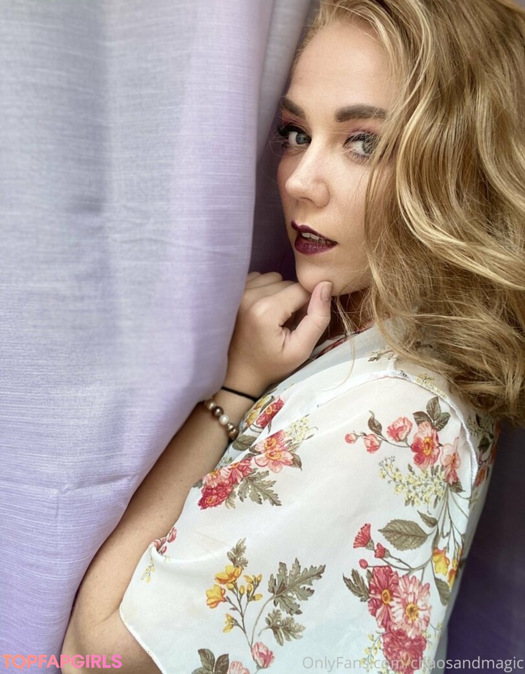 Foto desnuda filtrada de OnlyFans de Chaosandmagic #65 Foto desnuda filtrada de OnlyFans de Chaosandmagic #65