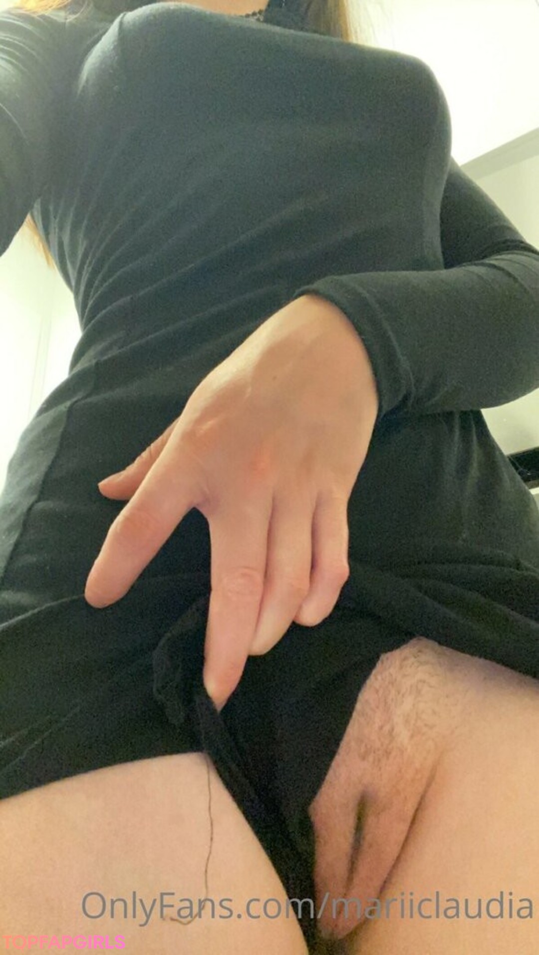 Foto desnuda filtrada de OnlyFans de Mariiclaudia #495 Foto desnuda filtrada de OnlyFans de Mariiclaudia #495