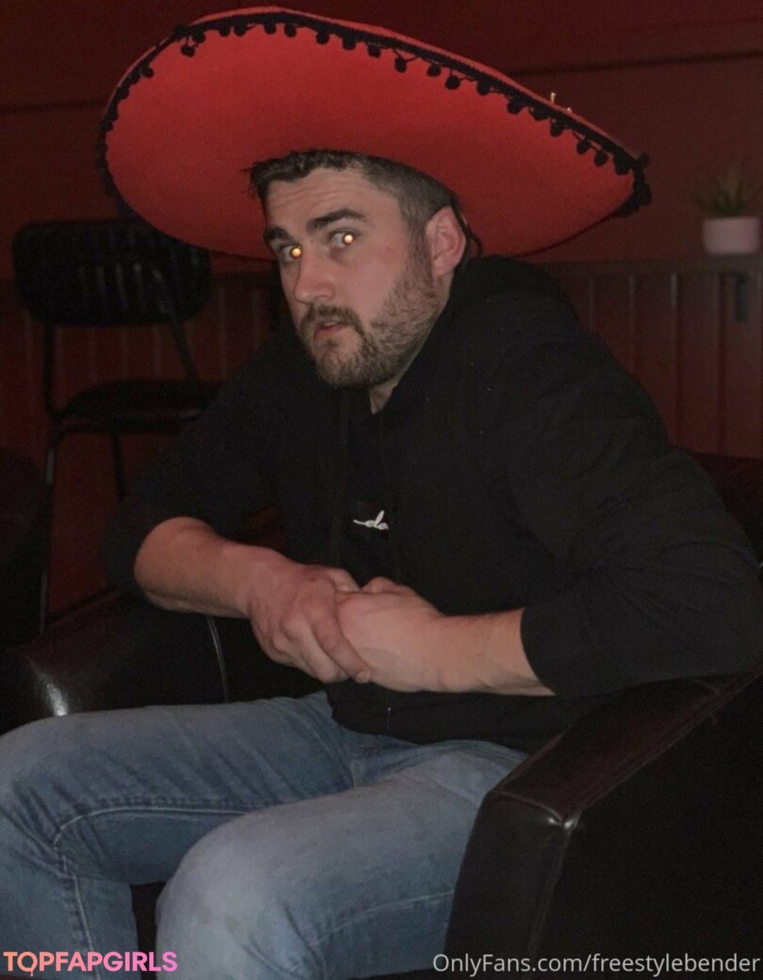 Foto desnuda filtrada de OnlyFans de Freestylebender #5 Foto desnuda filtrada de OnlyFans de Freestylebender #5