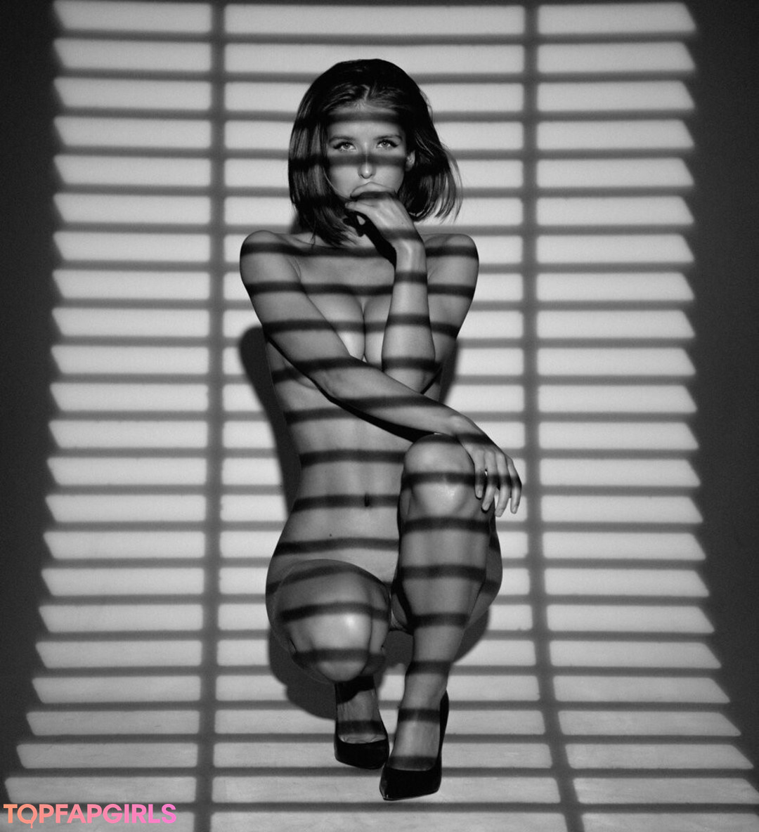 Foto desnuda filtrada de OnlyFans de Mavrin Magazine #430 Foto desnuda filtrada de OnlyFans de Mavrin Magazine #430