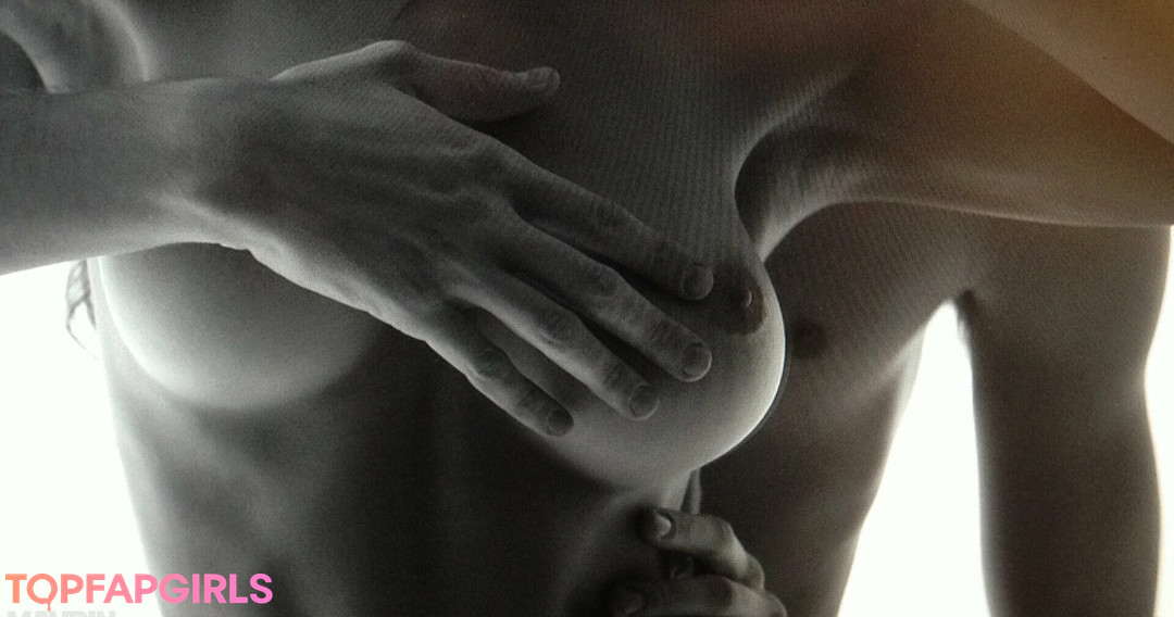 Foto desnuda filtrada de OnlyFans de Mavrin Magazine #550 Foto desnuda filtrada de OnlyFans de Mavrin Magazine #550