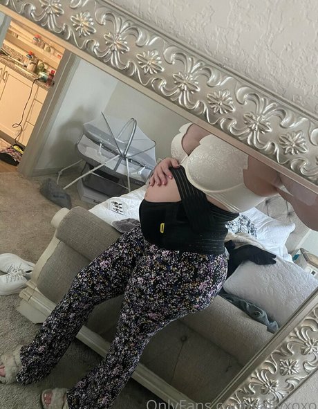 Foto desnuda filtrada de OnlyFans de Vallyxoxo