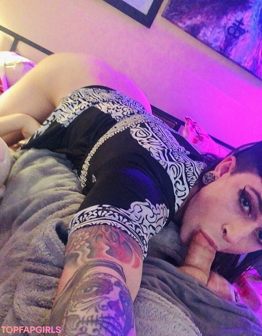 Foto desnuda filtrada de OnlyFans de Lilmissmaverick #105 Foto desnuda filtrada de OnlyFans de Lilmissmaverick #105