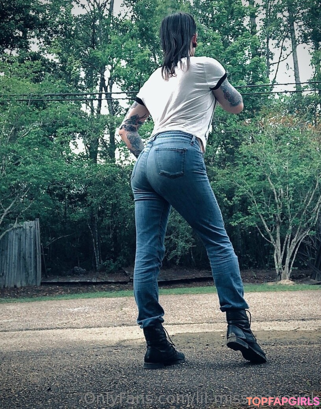 Foto desnuda filtrada de OnlyFans de Lilmissmaverick #111 Foto desnuda filtrada de OnlyFans de Lilmissmaverick #111