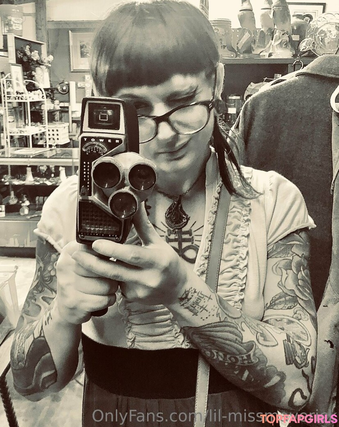 Foto desnuda filtrada de OnlyFans de Lilmissmaverick #52 Foto desnuda filtrada de OnlyFans de Lilmissmaverick #52