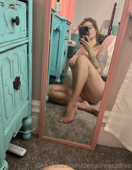 Foto desnuda filtrada de OnlyFans de Denalireesefree