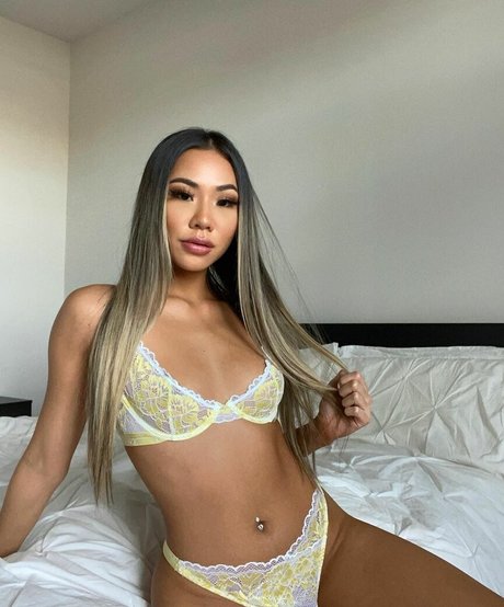 Foto desnuda filtrada de OnlyFans de Elizaachar
