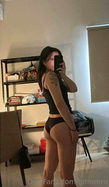 Foto desnuda filtrada de OnlyFans de Glrmmro