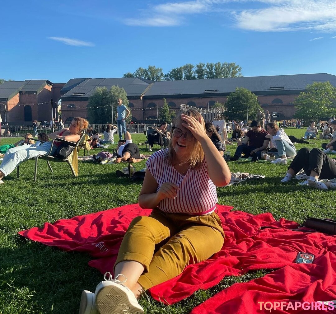 Foto desnuda filtrada de OnlyFans de Veronika Ivanova #201 Foto desnuda filtrada de OnlyFans de Veronika Ivanova #201