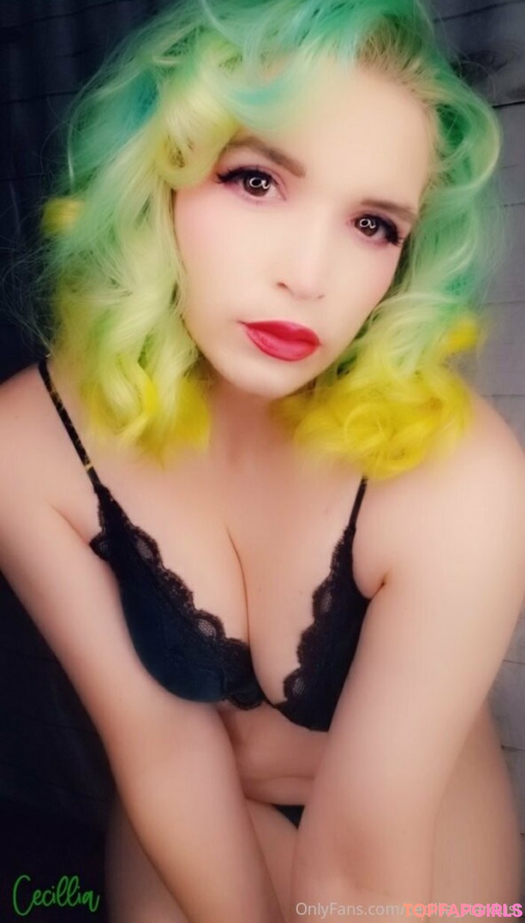 Foto desnuda filtrada de OnlyFans de Cecillia Stardust #113 Foto desnuda filtrada de OnlyFans de Cecillia Stardust #113