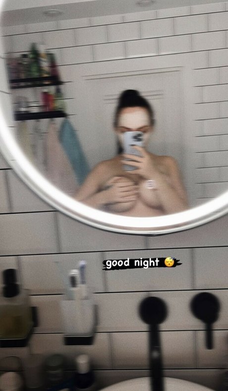 Foto desnuda filtrada de OnlyFans de Sindicsgo