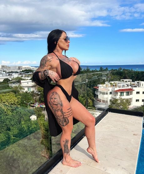 Vanessabootybuilder