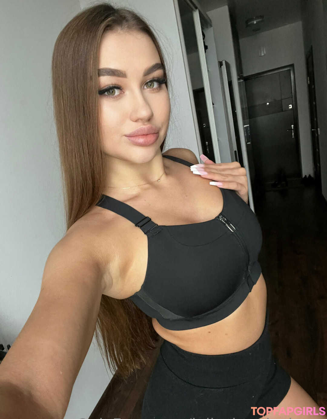 Foto desnuda filtrada de OnlyFans de Leilakaminskaya #29 Foto desnuda filtrada de OnlyFans de Leilakaminskaya #29